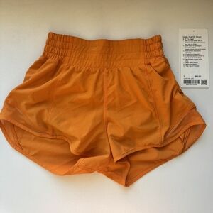 Lululemon Hotty Hot Shorts HR 2.5” Lined LITO Light Orange Sz 2